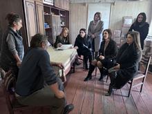 Աշխատանքային խումբն այցելել է Լեռնային Ղարաբաղից բռնի տեղահանված ընտանիքներին