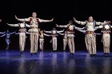 Գյումրու Վարդան Աճեմյանի անվան դրամատիկական թատրոնում տեղի է ունեցել «Բերդ» պարային անսամբլի մենահամերգը