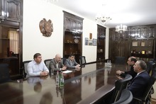 Շիրակի մարզպետը հանդիպել է Շիրակի մարզում գտնվող Տարածքային կառավարման և ենթակառուցվածքների նախարարի տեղակալներին