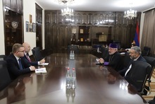 Շիրակի մարզպետը հյուրընկալել է Հայաստանի, Վրաստանի, Ռուսաստանի և Արևելյան Եվրոպայի Հայ Կաթողիկե եկեղեցու առաջնորդին