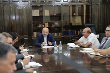 Շիրակի մարզպետ Դավիթ Առուշանյանն աշխատանքային խորհրդակցություն է անցկացրել մարզպետի տեղակալների, աշխատակազմի ոլորտային պատասխանատուների մասնակցությամբ