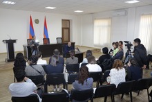 Շիրակի մարզպետը հանդիպել է մարզում գործող հասարակական կազմակերպությունների ներկայացուցիչներին