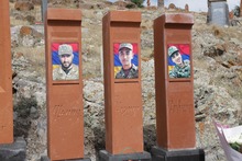 Ջրառատում 44-օրյա պատերազմի հերոսների հիշատակին նվիրված խաչքար է  բացվել