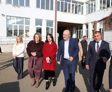 Շիրակի մարզպետ Դավիթ Առուշանյանն այցելել է «Գյումրու թիվ 3 արհեստագործական պետական ուսումնարան» Շիրակի մարզպետ Դավիթ Առուշանյանն այցելել է «Գյումրու թիվ 3 արհեստագործական պետական ուսումնարան»