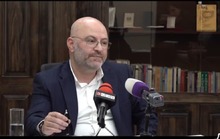 Լրագրողների հետ զրույցում Շիրակի մարզպետ Դավիթ Առուշանյանն անդրադարձել է ուսուցիչների աշխատավարձերին