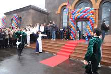 Շիրակի մարզպետը Ոսկեհասկ բնակավայրում ներկա է գտնվել նոր վերանորոգված սպորտային համալիրի բացման արարողությանը