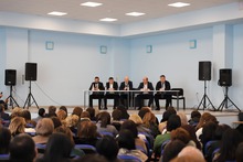 Շիրակի մարզպետն աշխատանքային խորհրդակցություն է անցկացրել Շիրակի մարզի հանրակրթական դպրոցների տնօրենների և վարչատնտեսական համակարգողների հետ Շիրակի մարզպետն աշխատանքային խորհրդակցություն է անցկացրել Շիրակի մարզի հանրակրթական դպրոցների տնօրենների և վարչատնտեսական համակարգողների հետ