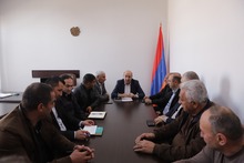 Շիրակի մարզպետի աշխատակազմում քննարկել են 2026 թվականի բերքի տակ աշնանացան ցորենի կատարված ցանքի մոնիթորինգի կազմակերպմանն առնչվող հարցեր