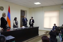 Շիրակի մարզպետի աշխատակազմում տեղի է ունեցել եկամուտների հայտարարագրման համակարգին նվիրված իրազեկման հանդիպում Շիրակի մարզպետի աշխատակազմում տեղի է ունեցել եկամուտների հայտարարագրման համակարգին նվիրված իրազեկման հանդիպում