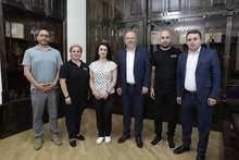 Շիրակի մարզպետ Դավիթ Առուշանյանն ընդունել է ծանրամարտի աշխարհի և Եվրոպայի չեմպիոն Նազիկ Ավդայլայնին 