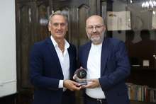 Դավիթ Առուշանյանը հանդիպել է լեգենդար Ռոբերտ Էմիյանին