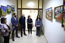 Գույների ու երևակայության ցուցահանդեսը Շիրակի մարզպետի աշխատակազմում