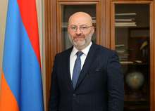 ՀՀ ՇԻՐԱԿԻ ՄԱՐԶՊԵՏ ԴԱՎԻԹ ԱՌՈՒՇԱՆՅԱՆԻ ՇՆՈՐՀԱՎՈՐԱԿԱՆ ՈՒՂԵՐՁԸ ԳՐԱԴԱՐԱՆԱՎԱՐԻ ՕՐՎԱ ԱՌԹԻՎ ՀՀ ՇԻՐԱԿԻ ՄԱՐԶՊԵՏ ԴԱՎԻԹ ԱՌՈՒՇԱՆՅԱՆԻ ՇՆՈՐՀԱՎՈՐԱԿԱՆ ՈՒՂԵՐՁԸ ԳՐԱԴԱՐԱՆԱՎԱՐԻ ՕՐՎԱ ԱՌԹԻՎ
